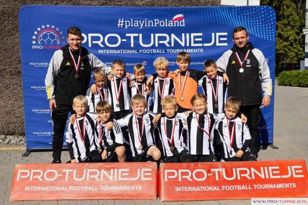 Rocznik 2016 w Błażejewki na Super Cup 