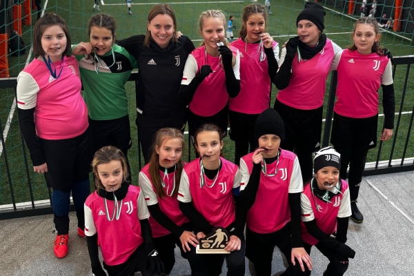 ⚽🔥 Juventus Academy Girls na halowym turnieju w Choceniu! 🔥⚽